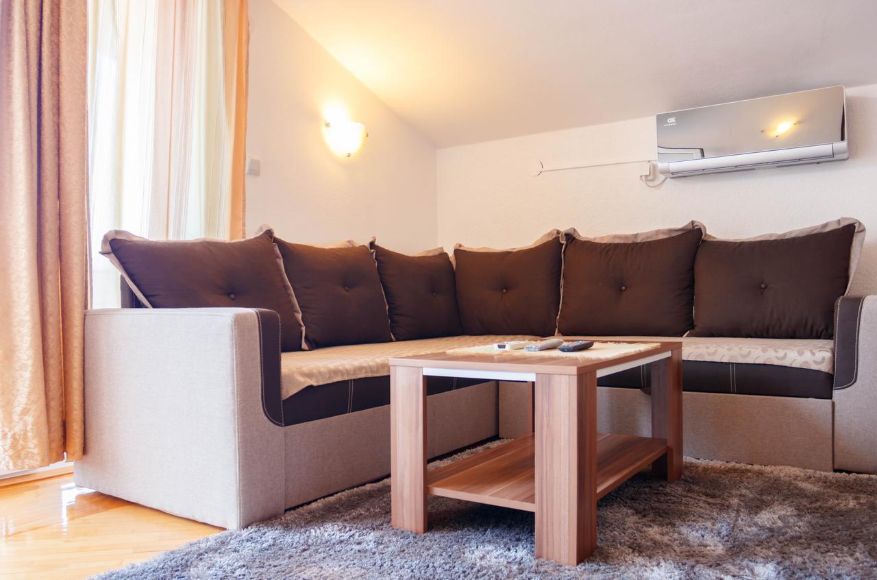 Apartmani Petar Тиват Экстерьер фото